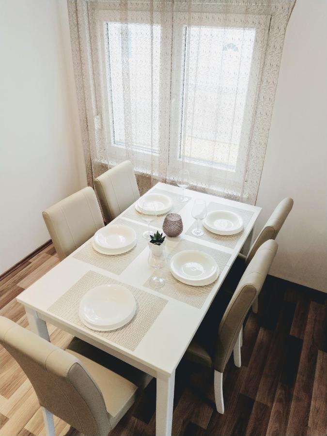 Apartmani Eden Vodice Zewnętrze zdjęcie