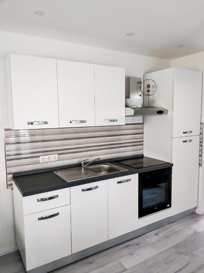 Apartmani Eden Vodice Zewnętrze zdjęcie