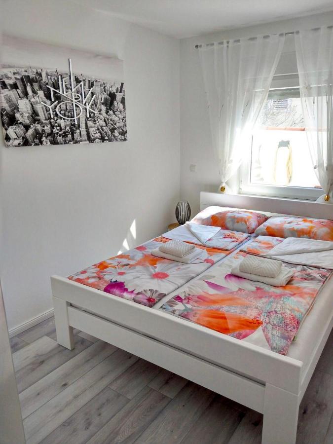 Apartmani Eden Vodice Zewnętrze zdjęcie