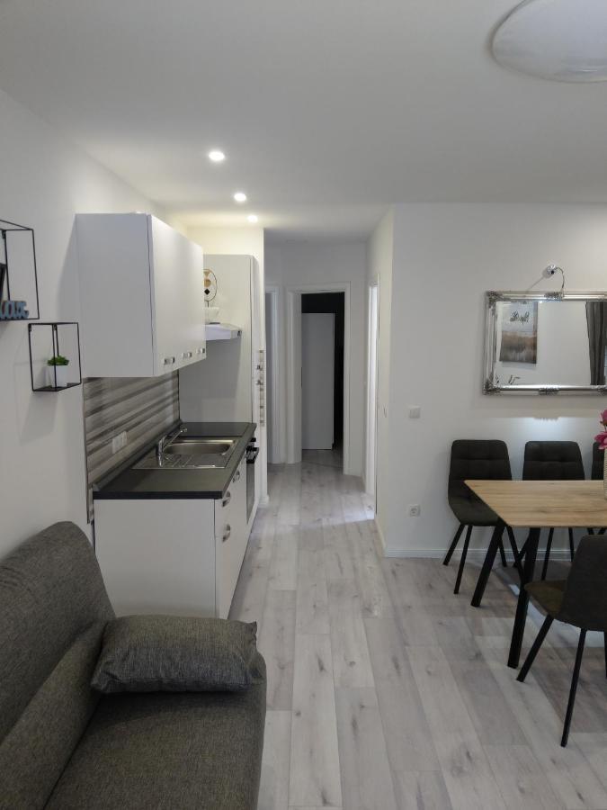 Apartmani Eden Vodice Zewnętrze zdjęcie