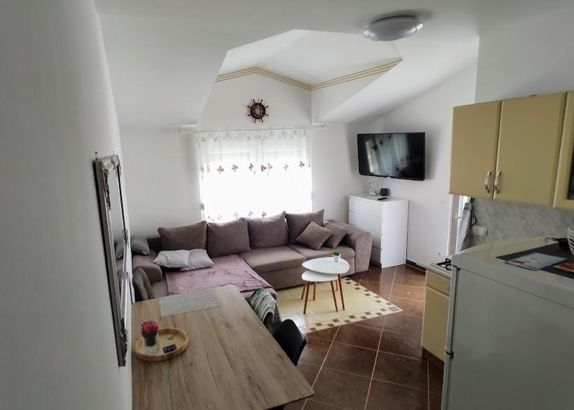 Apartmani Eden Vodice Zewnętrze zdjęcie