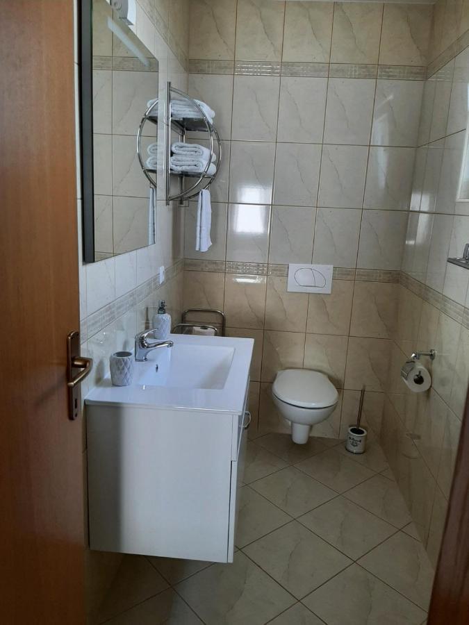 Apartmani Eden Vodice Zewnętrze zdjęcie